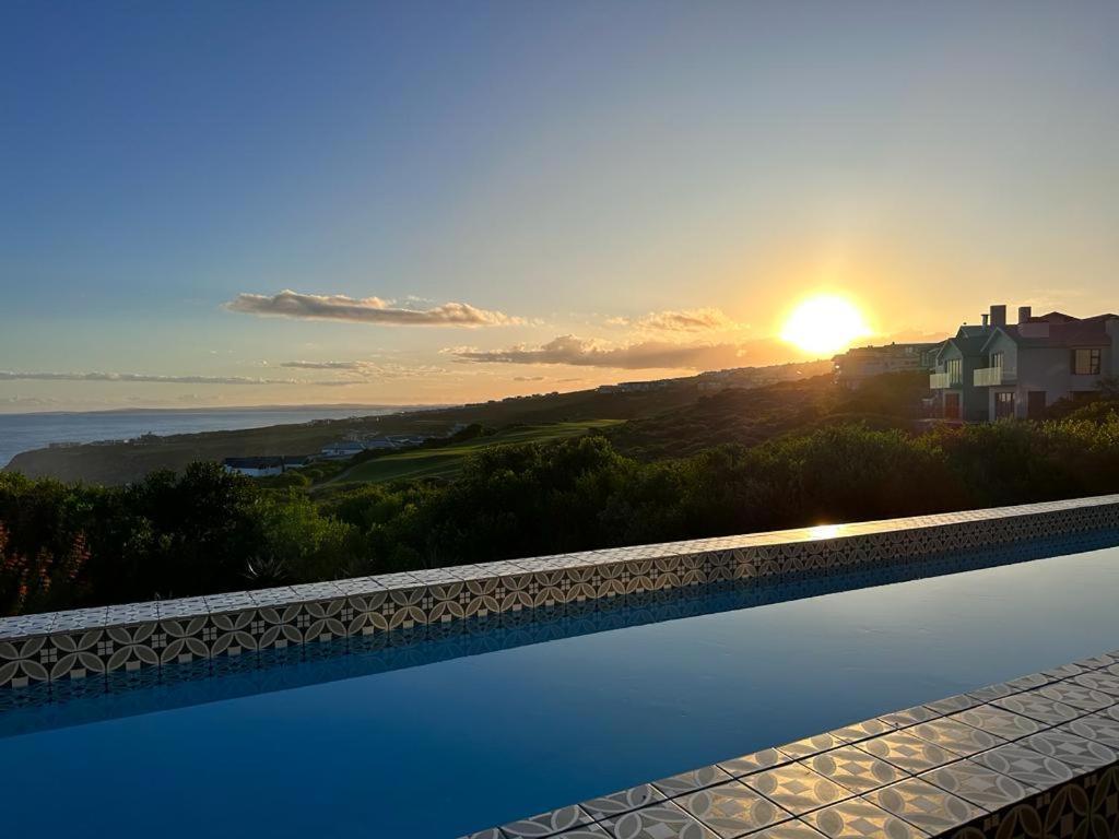 Luxury Home Located On Pinnacle Point Golf Estate Mossel Bay Bagian luar foto